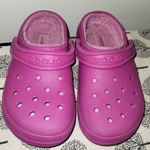 Women Classic Lined Crocs Fuchsia Fun Size 4